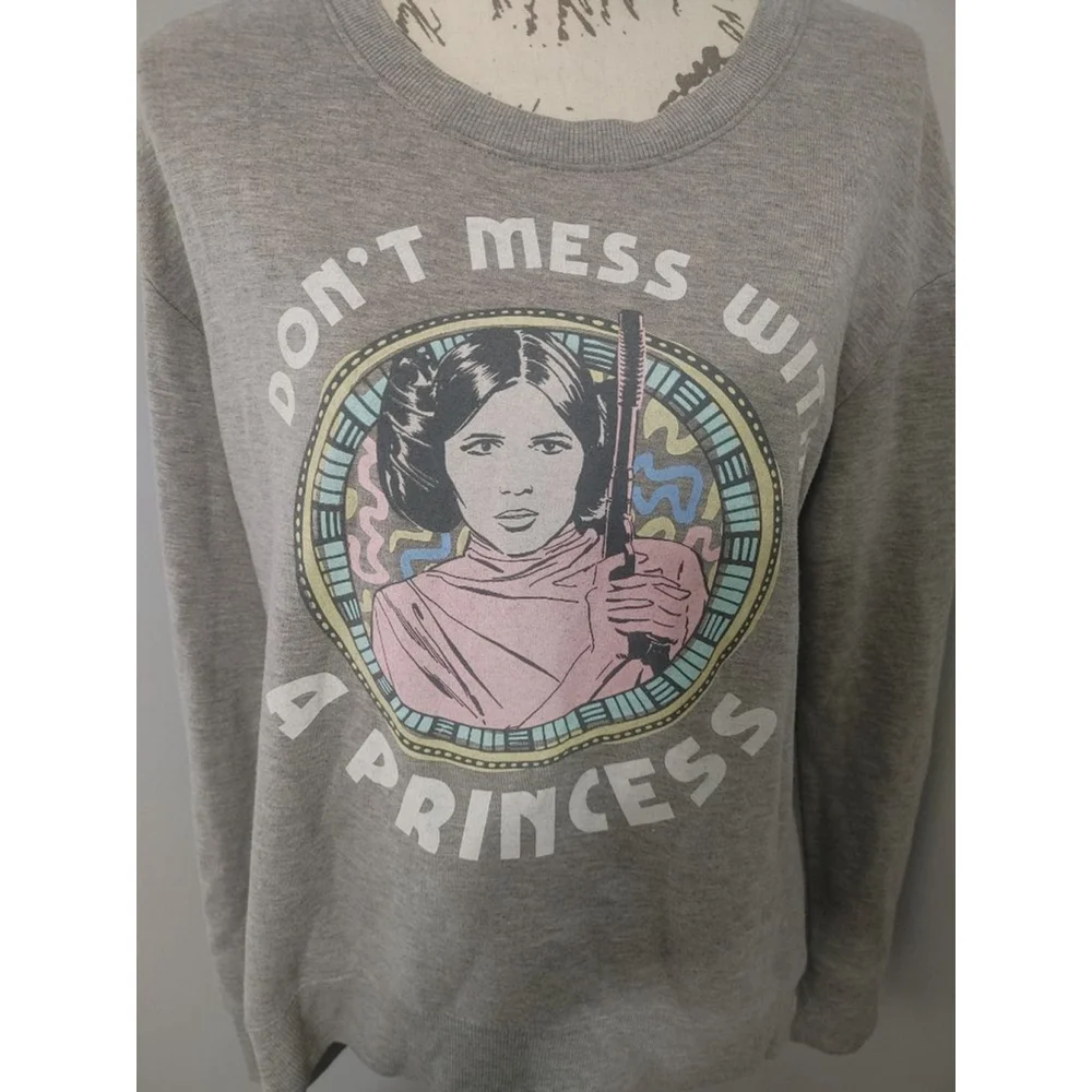 Women's Star Wars Gray Soft & Cozy Princess Leia Sweatshirt M - Picture 2 of 7